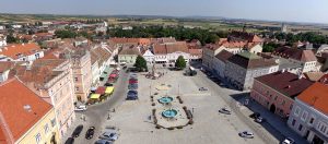 MAIN SQUARE RETZ WINE CELLAR