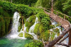 GUIDE TO VISITING PLITVICE LAKES National Park Croatia